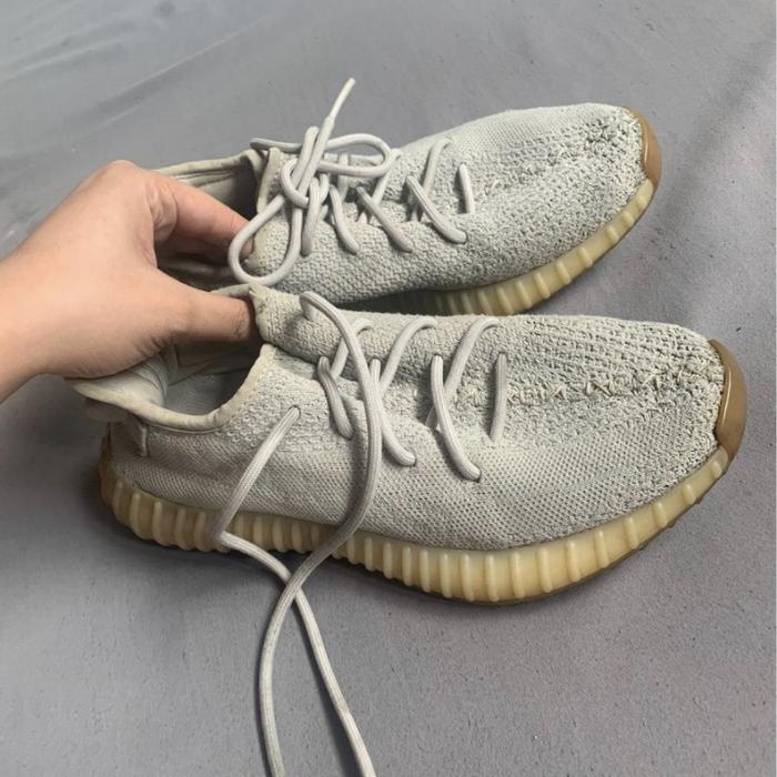 Sepatu Yeezy original size 40 second