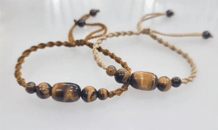 Tiger eye string stone