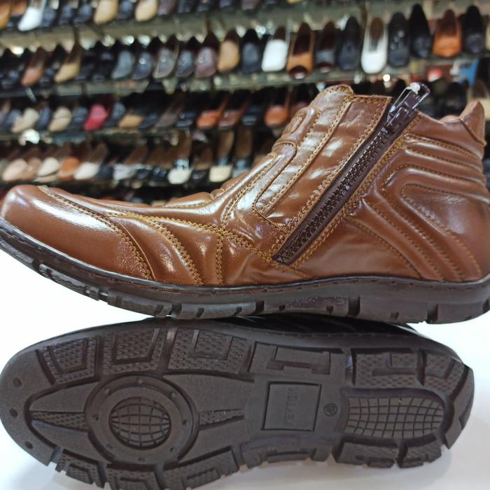 Sepatu Boot Keyton 650 Pria Kulit asli