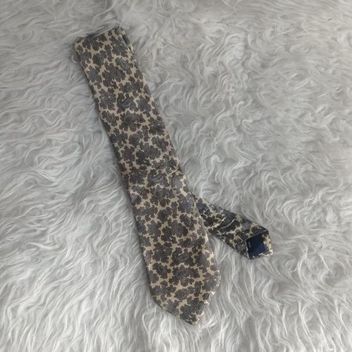 dasi Bon Gout Denmark paissley silk neck tie