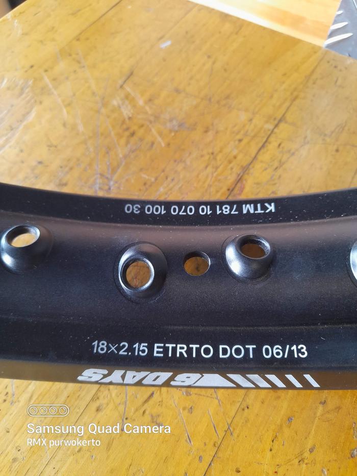 Velg Belakang KTM R18 Excf (Bekas)