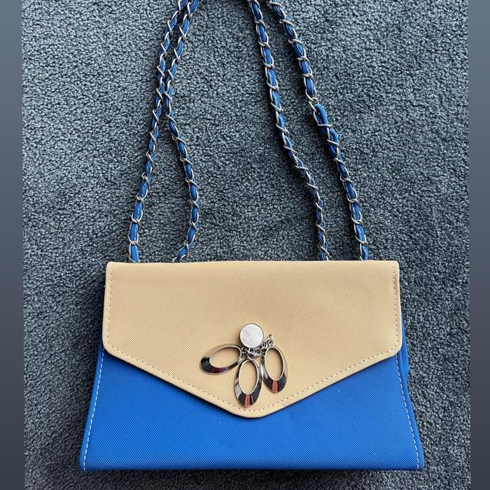 Tas biru dua warna