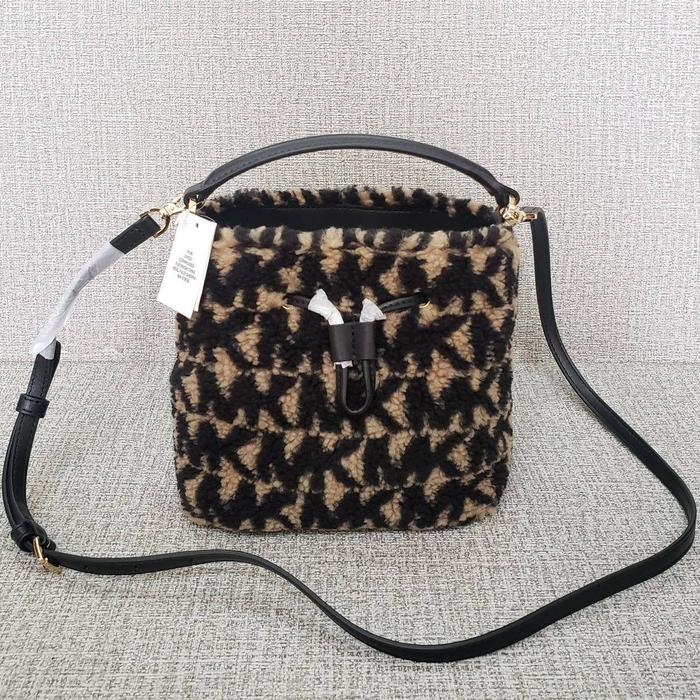 MK suri small bucket xbody 18x18x10cm Camel multi.