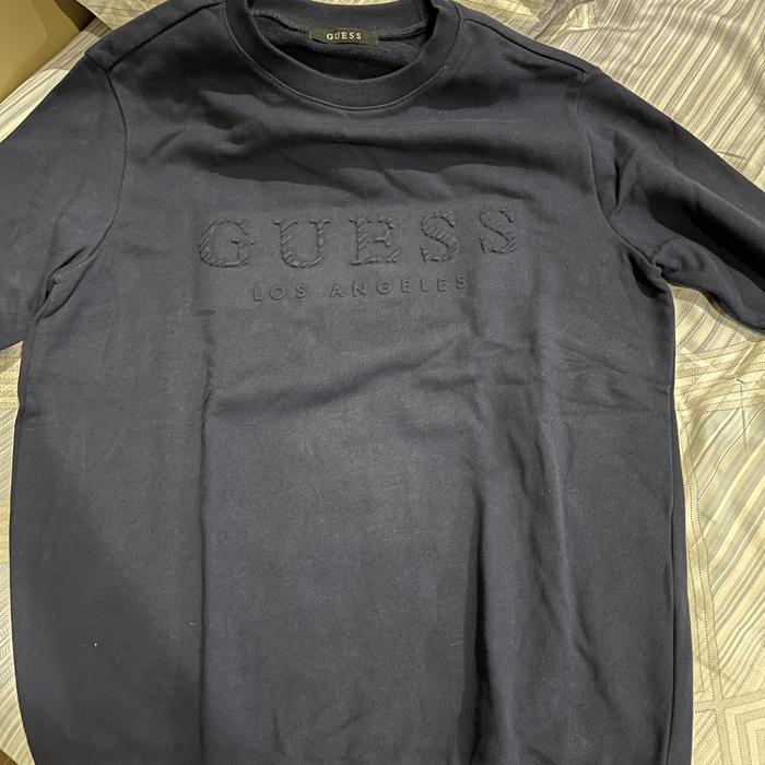 Sweater pria guess navy