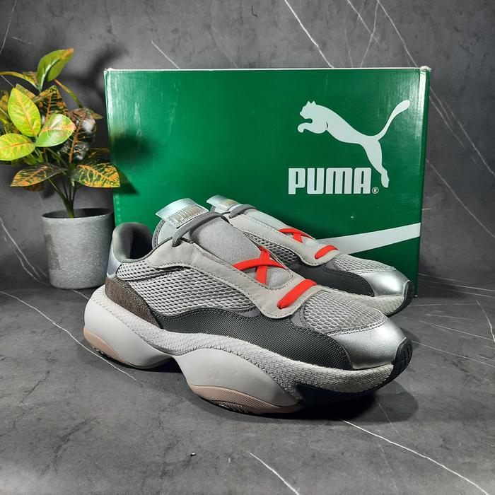 Sepatu Puma x Han Kojbenhavn Alteration PN-2 Men Silver Limestone Ori