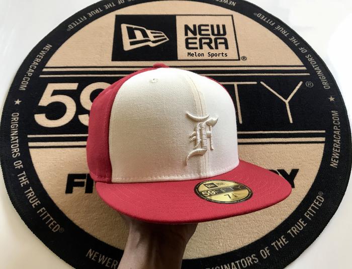 Topi Fear of God Essentials x New Era Detroit Tigers Red 59Fifty Cap