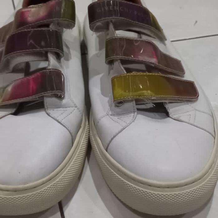 sepatu givenchy paris original