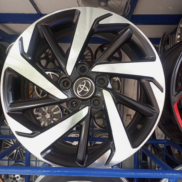 velg original rush R17