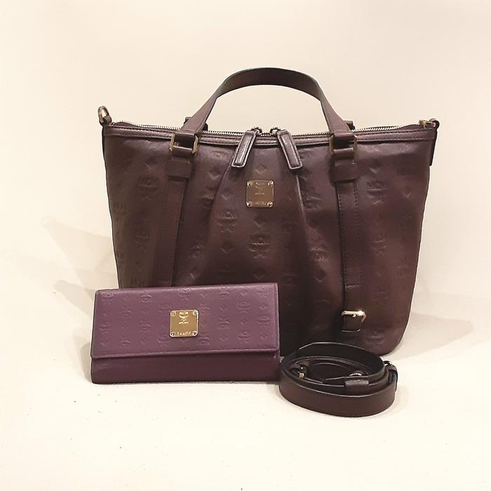 Tas wanita MCM dan dompet wanita MCM embossed monogram set