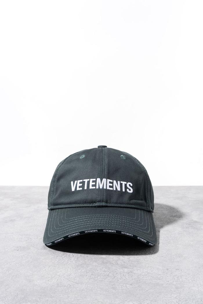 VETEMENTS Embroidered logo cap Police Green