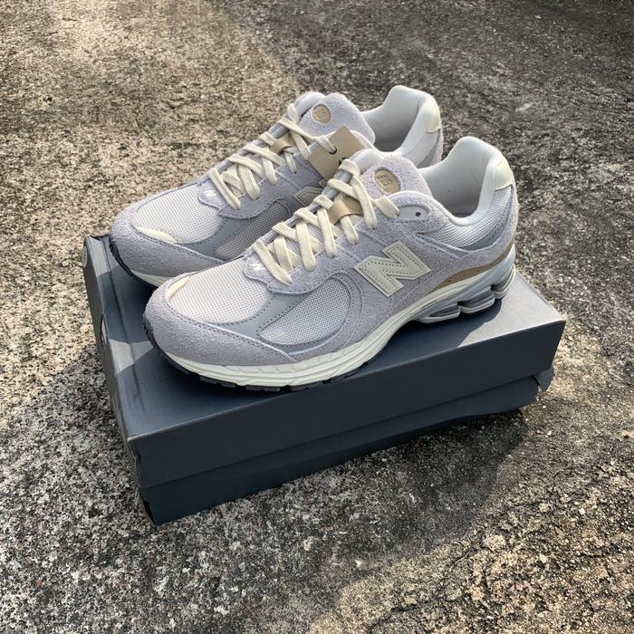 NEW BALANCE 2002R "RAIN CLOUD"