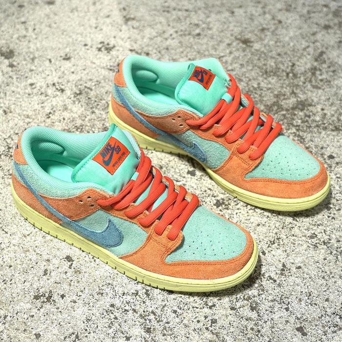 Nike SB Dunk Low "Noise Aqua" DV5429-800
