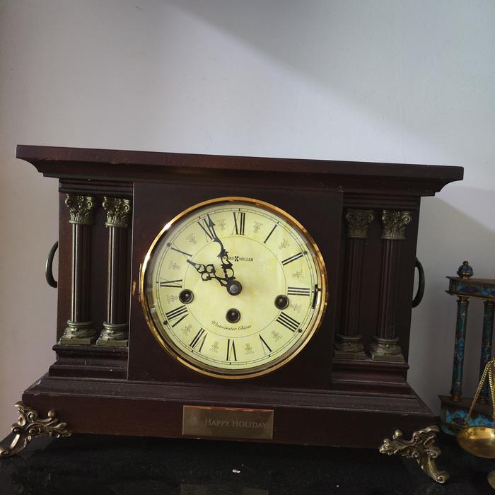 Howard Miller clock  jam antik
