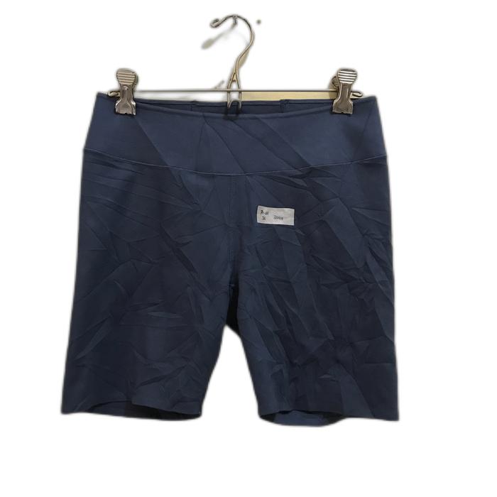 Celana pendek sport wanita Uniqlo Airism original second
