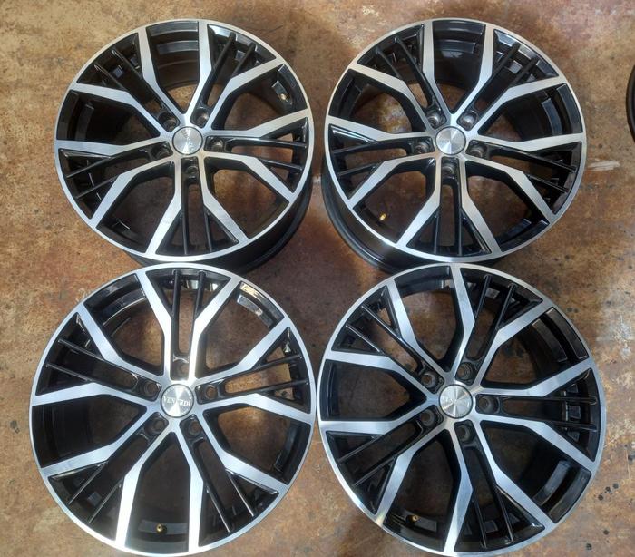 Velg Racing Seken Ring 18 HSR BOVEN Velg Mobil Innova Juke Terios Rush