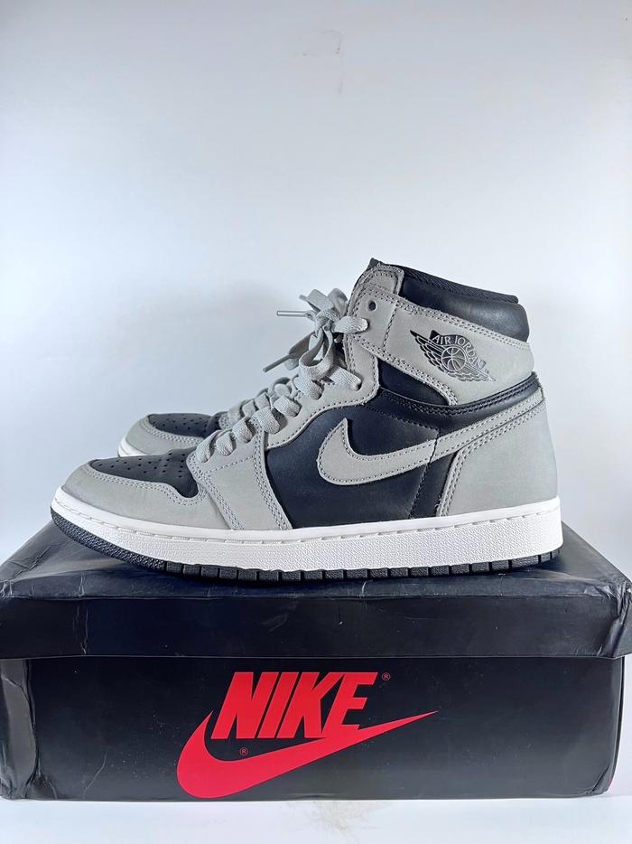nike air jordan 1 high shadow