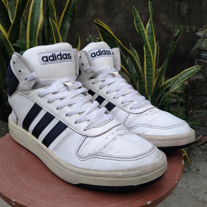 Sepatu Second Adidas Hoops high white Black size 40 ke 41 Insole 25,5