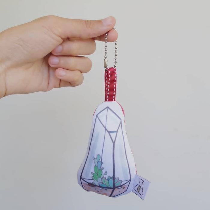 Gantungan Kunci Sukulen (Succulent Keychain)