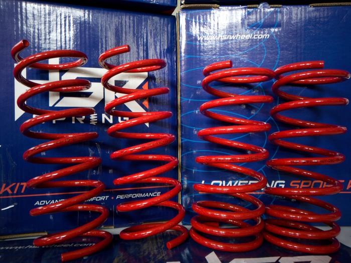 Per ceper MOBIL Agya LOWERING KIT HSR RED TOYOTA AGYA 2014-2022