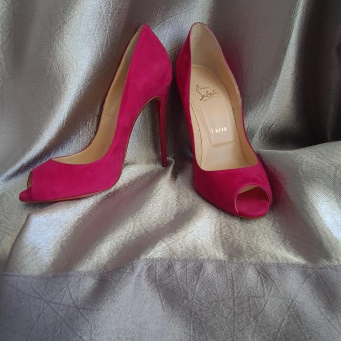 CHRISTIAN LOUBOUTIN PEEP TOE SUEDE PUMPS 9CM PINK FUSCHIA HEELS