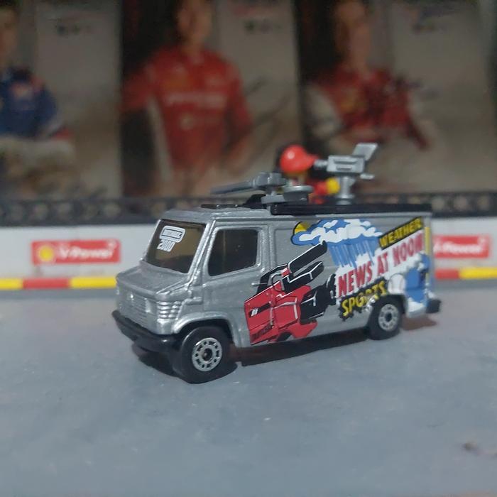 Matchbox Mercedes sprinter box tv news weather sport