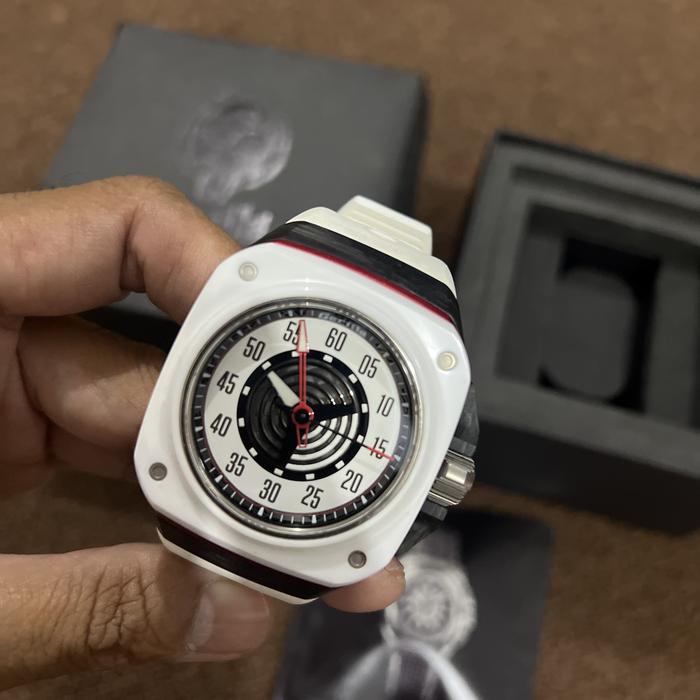 Jam Tangan Gorilla White Ceramic limited edition