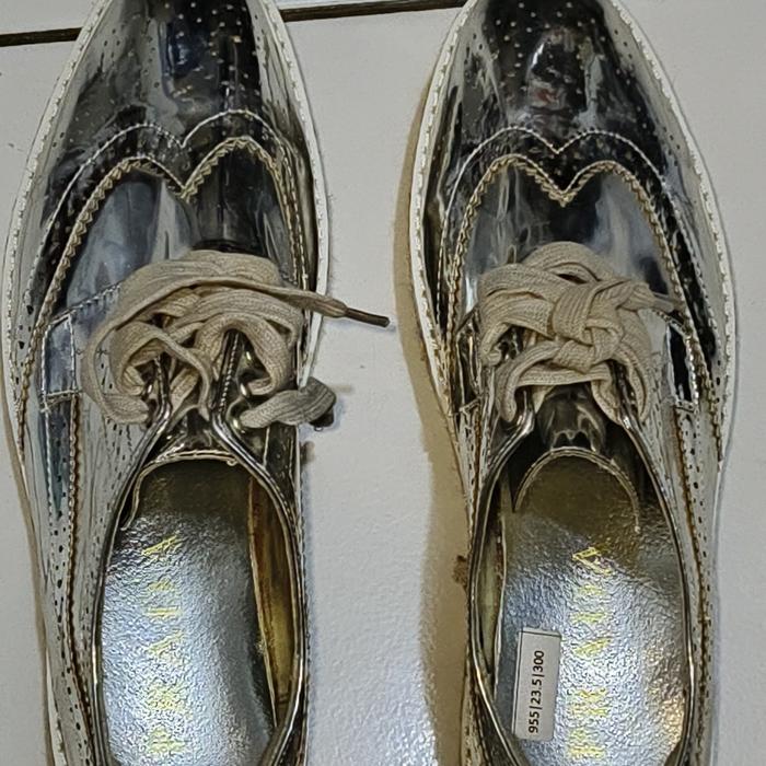 sepatu prad* 37