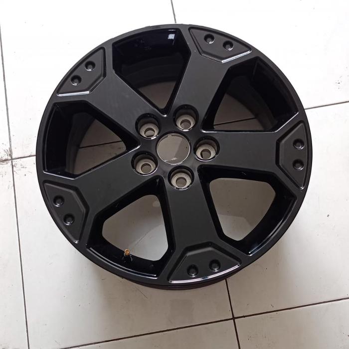 velg original xpander cross black edition r17