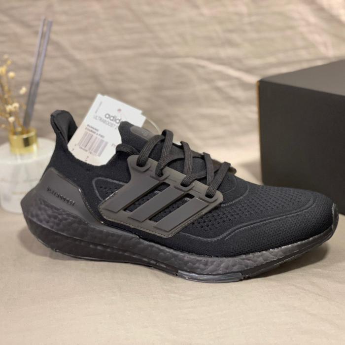 Ultraboost 21 Triple Black