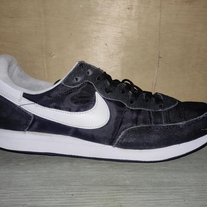 nike tailwind