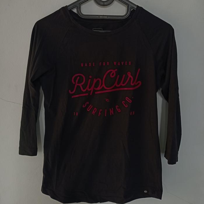 bekas / preloved kaos wanita ripcurl