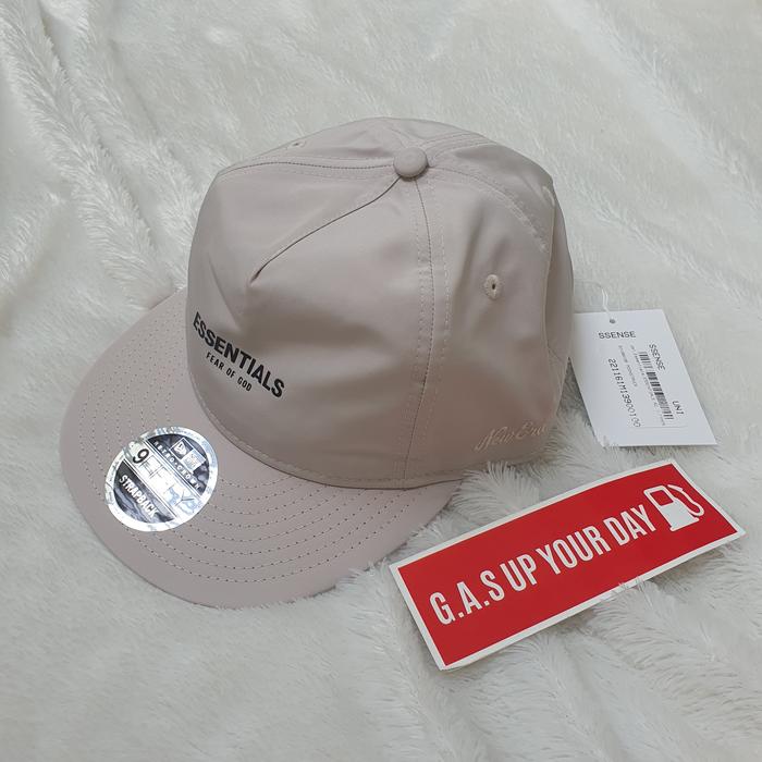 FEAR OF GOD - FOG ESSENTIALS X NEW ERA CAP MOONSTRUCK• 9FIFTY STRAPBAC