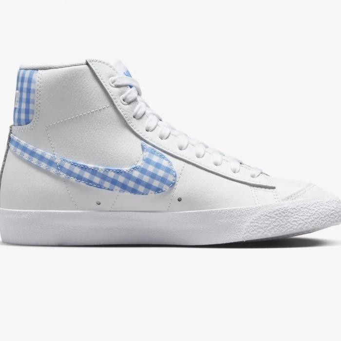 FD9163 100 Womens Nike Blazer Mid 77 Original Sneakers