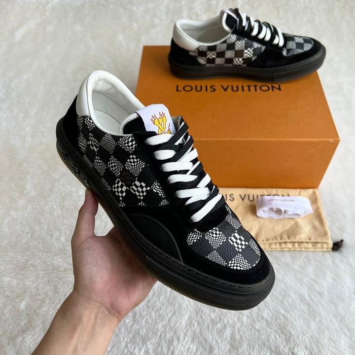 Size Lv8 Louis Vuitton x Ollie Skate Damier Sneakers Authentic 100%