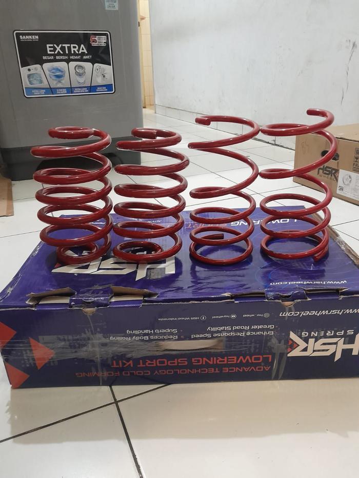 Lowering Kit HSR Per Ceper Mobil Avanza 2004-2014 Red Velg