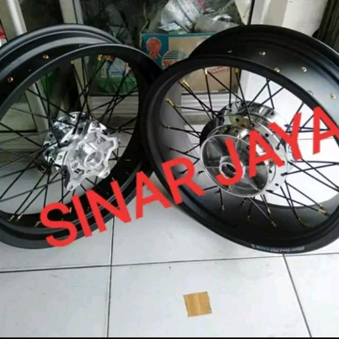 sepaket velg jari 450 350 300 17 yamaha xsr 155 Vixion r vva R15 v3 mt