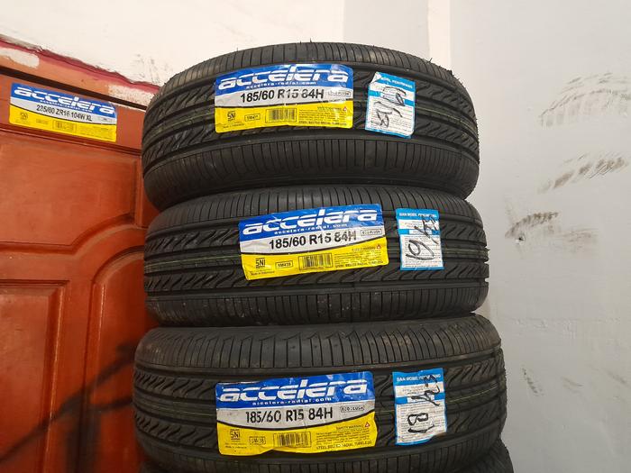 ban untuk mobil yaris,brio 185 60 R15 merk accelera eco plush tubless