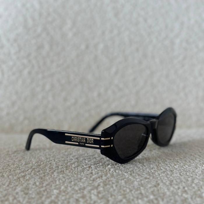 DIOR B1U Signature Kacamata Sunglasses In Black