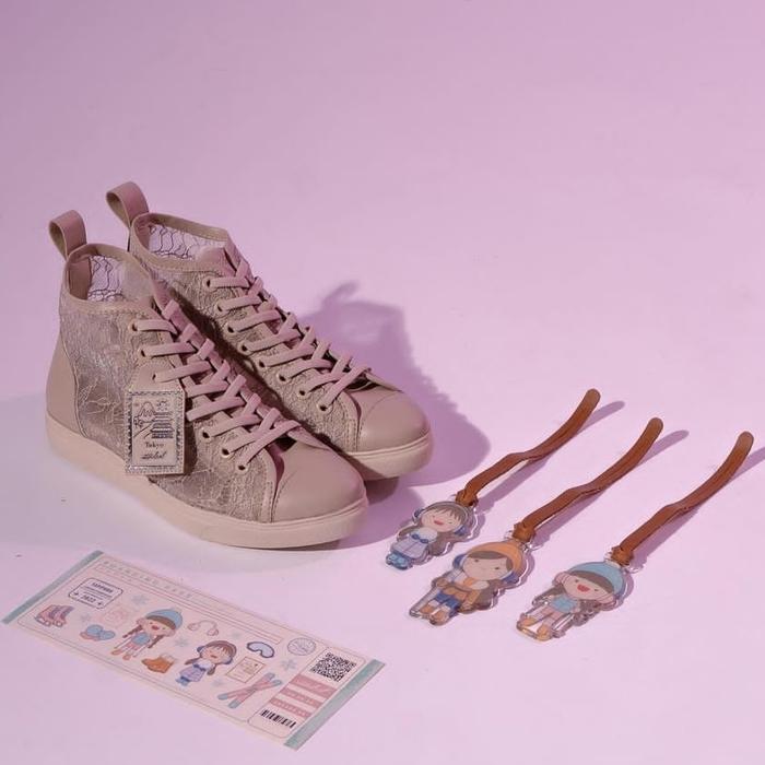 Sepatu Yae Hi Top Sneakers Sand Ittaherl