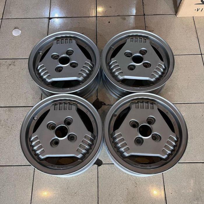VELG DUNLOP T - E MADE IN JAPAN R13X5 ET40 PCD 4X100