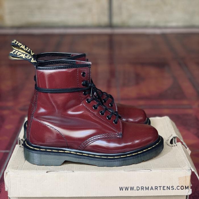 dr martens 1460 red cherry