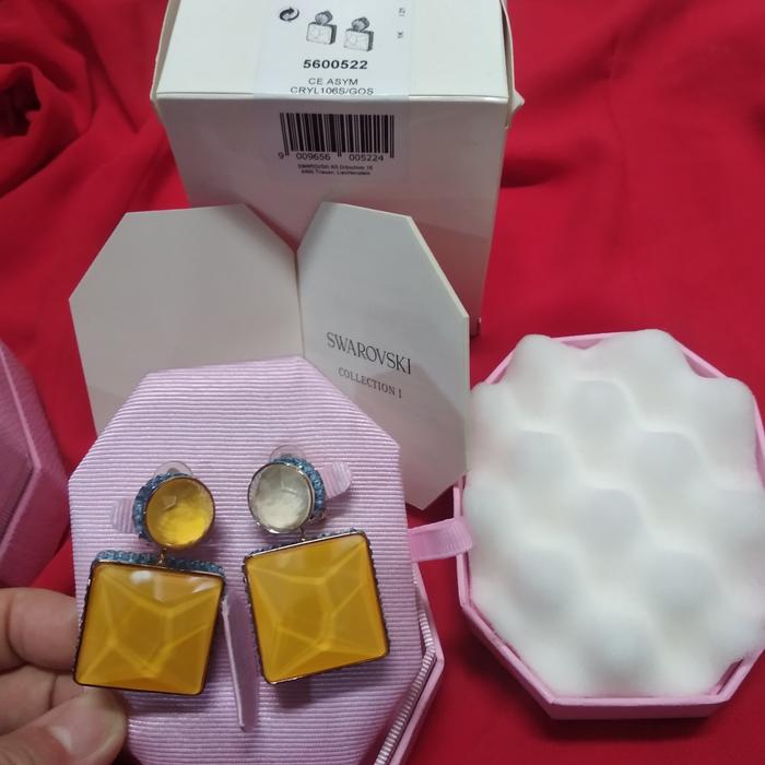 Anting Branded Anting Jepit Swarovski 5600522