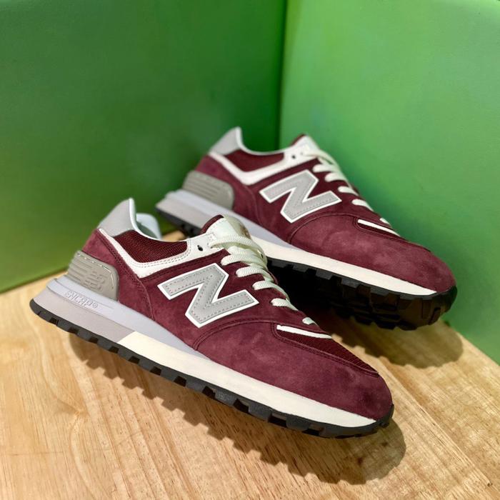 New Balance 574 Burgundy