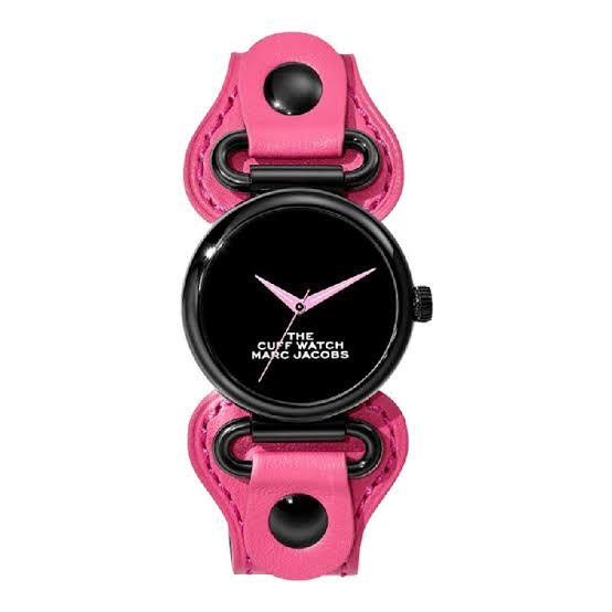 Jam Tangan Wanita MJ Cuff Watch