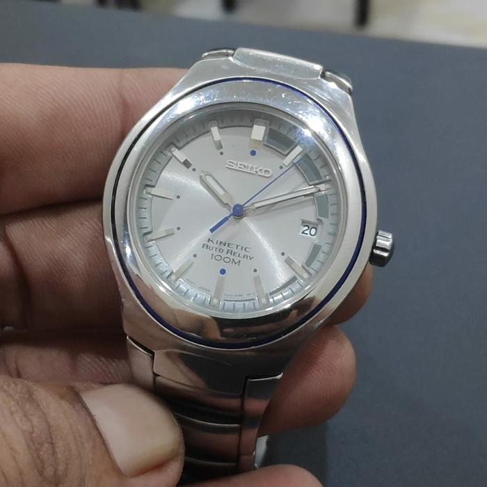 SEIKO KINETIC 13J AUTO RELAY REF. 5J22-0AA0 Circa 2012