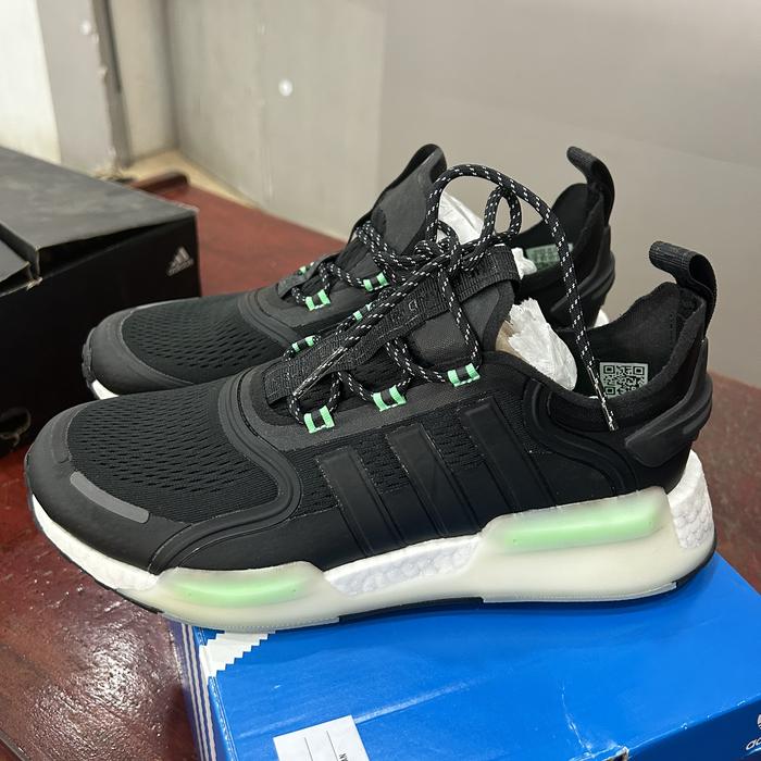 adidas nmd v3