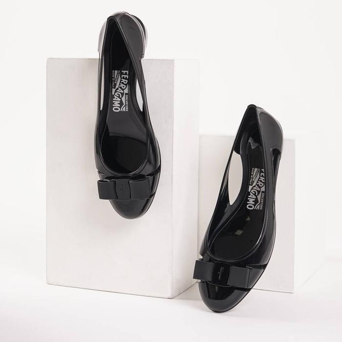 SALVATORE FERRAGAMO VARA BOW JELLY BLACK