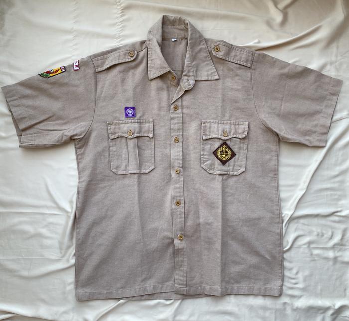 Preloved Seragam Anak Sekolah Penabur Kemeja Coklat Pramuka SMP