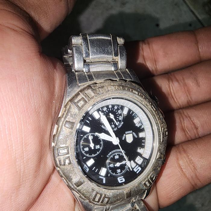 jam tangan peninggalan jadul mati