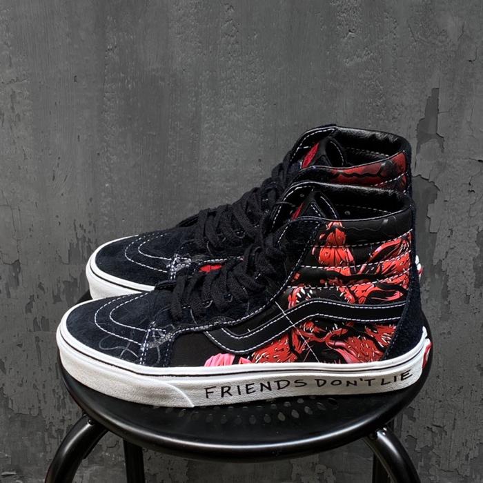 Vans Sk8 Hi X Stranger Things